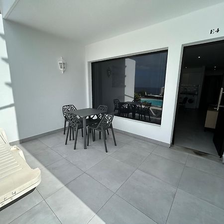 Stunning 2 Bedroom Seafront Apartment Puerto del Carmen  Zewnętrze zdjęcie