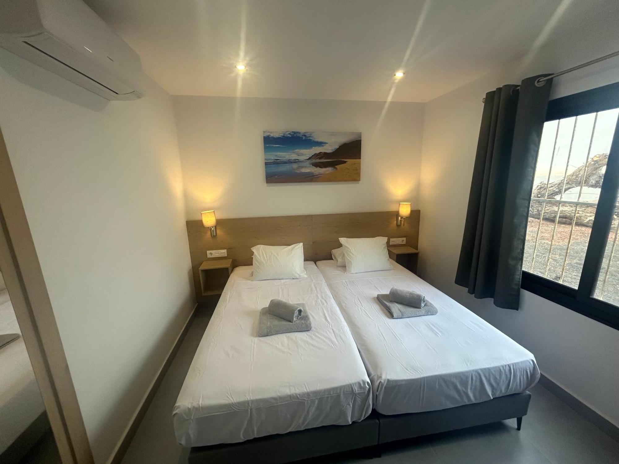 Stunning 2 Bedroom Seafront Apartment Puerto del Carmen  Zewnętrze zdjęcie