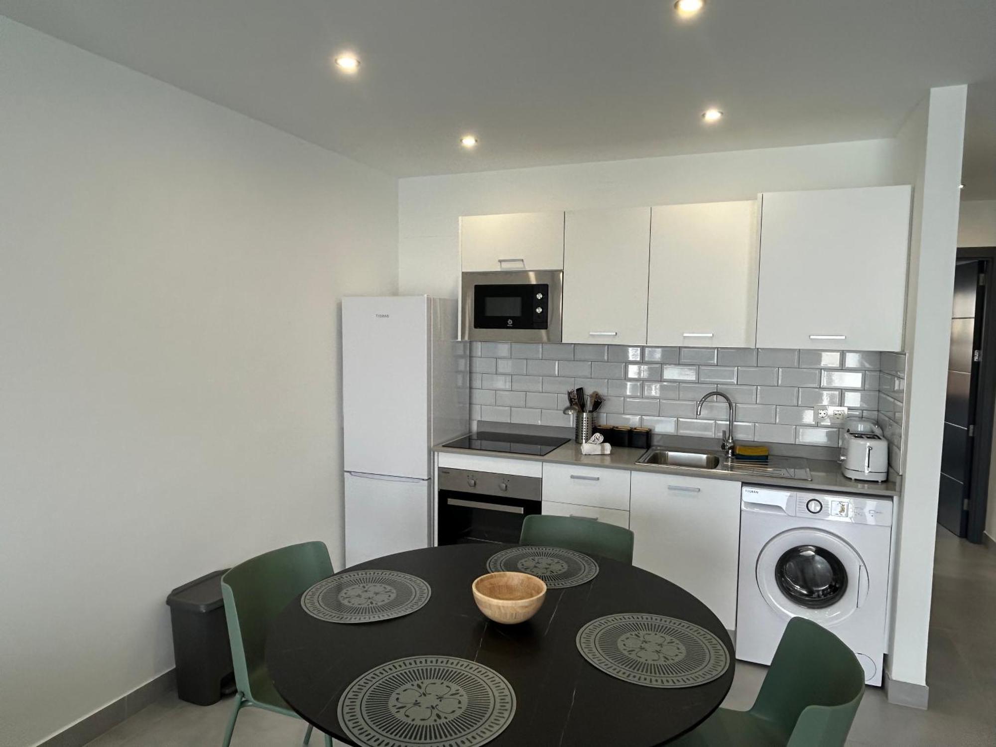 Stunning 2 Bedroom Seafront Apartment Puerto del Carmen  Zewnętrze zdjęcie